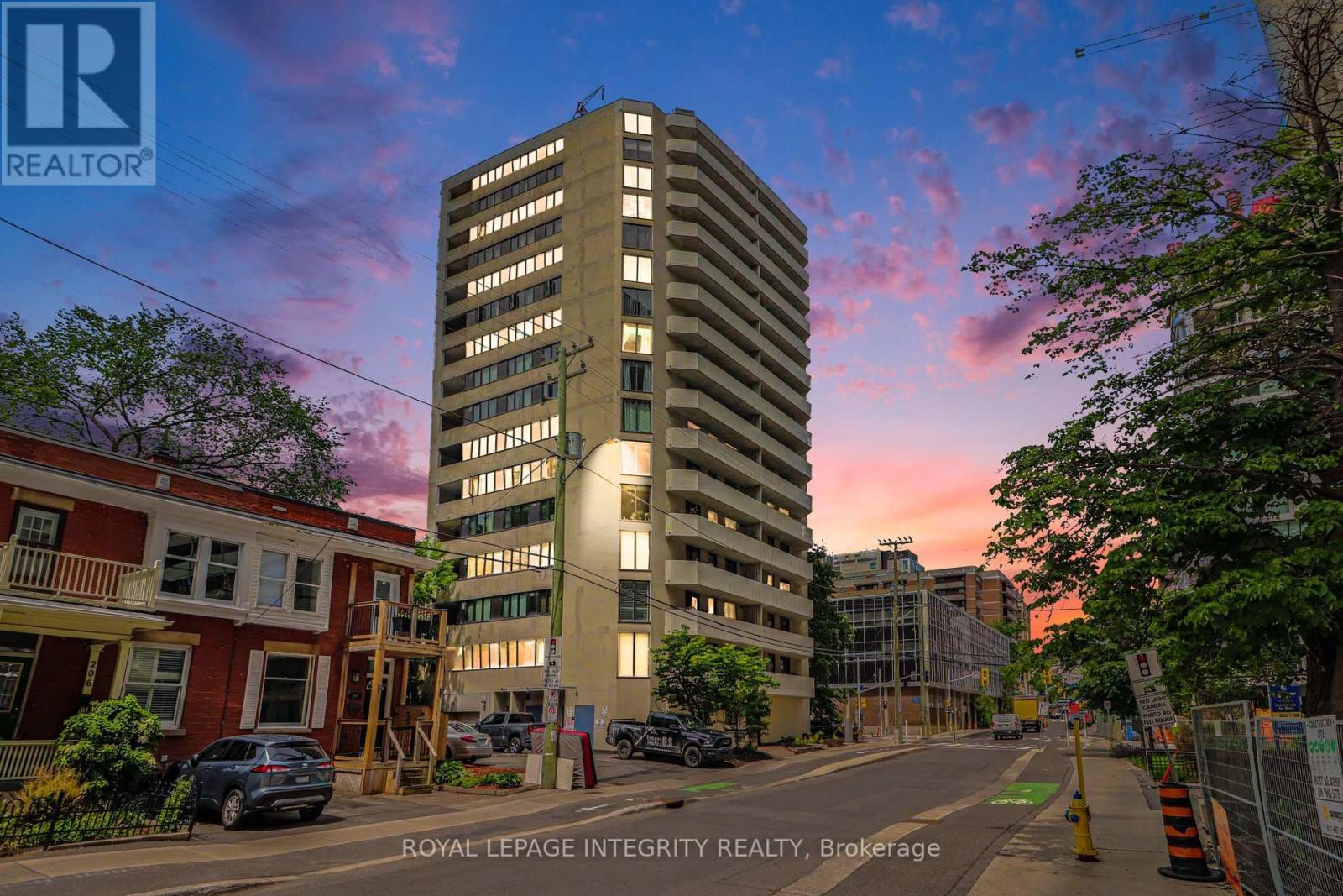 102 - 200 BAY STREET S, Ottawa, Ontario
