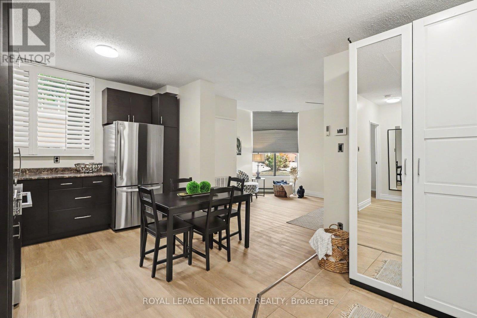 102 - 200 Bay Street S, Ottawa, Ontario  K1R 7W8 - Photo 10 - X13438612