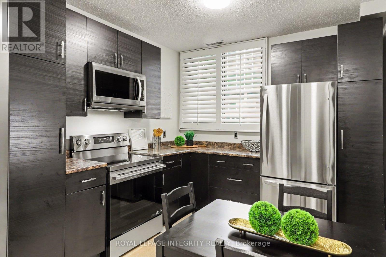 102 - 200 Bay Street S, Ottawa, Ontario  K1R 7W8 - Photo 14 - X13438612