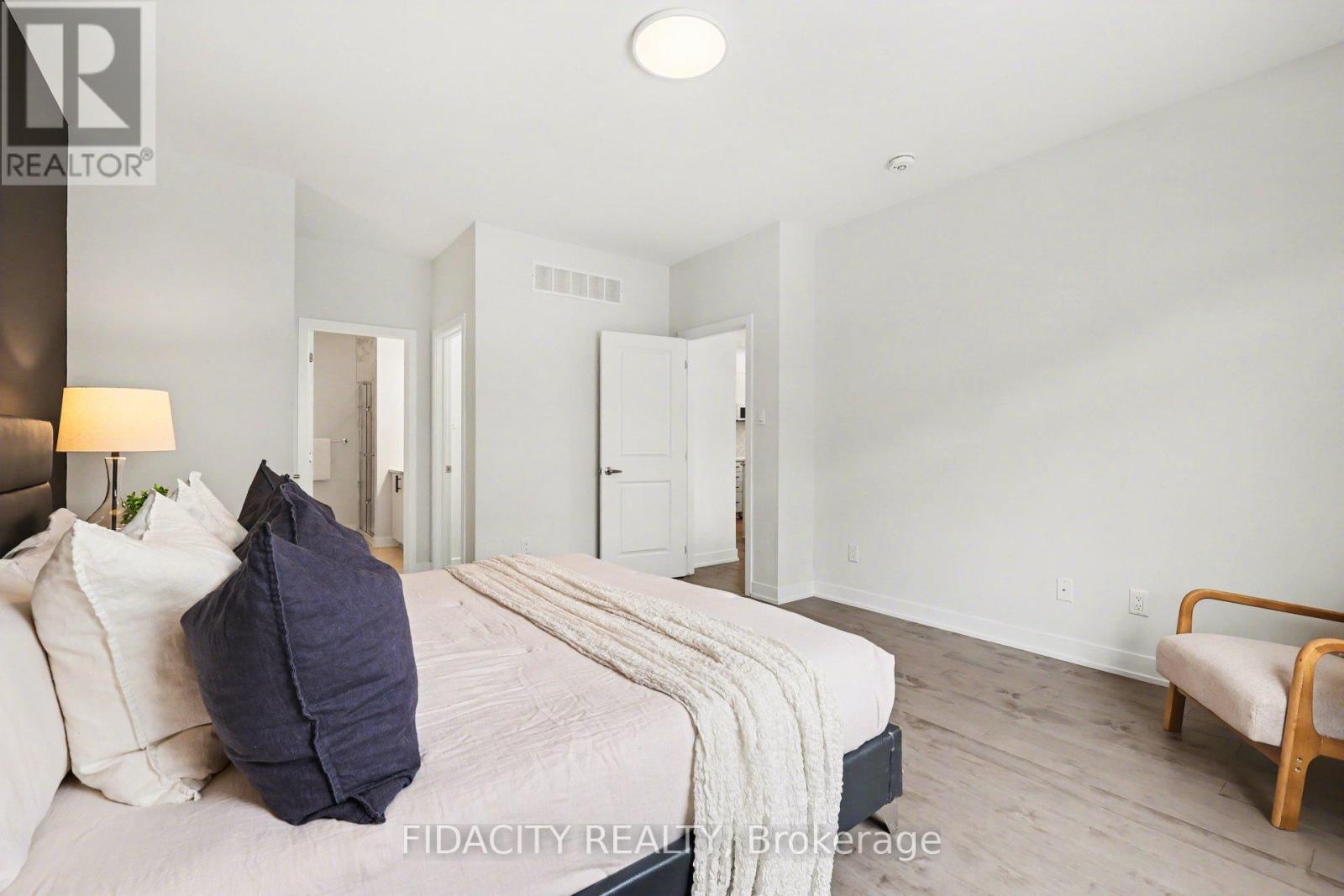 565 Bobolink Ridge, Ottawa, Ontario  K2S 2P4 - Photo 18 - X13438714