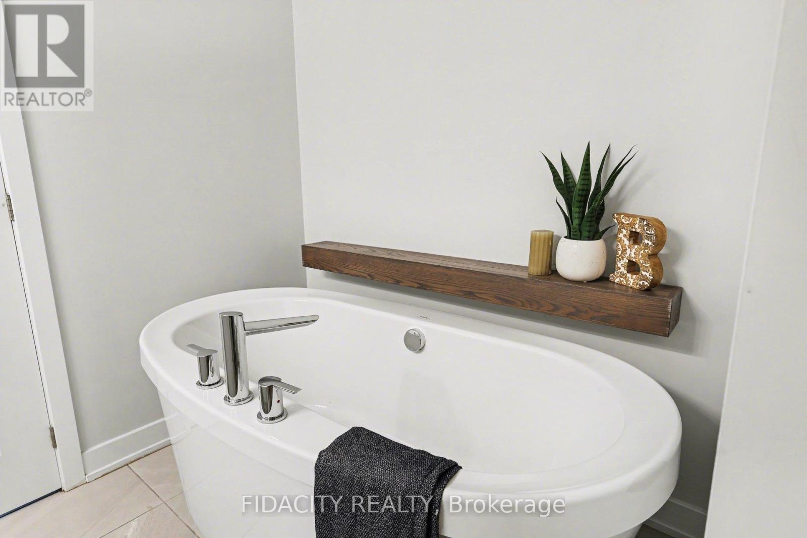 565 Bobolink Ridge, Ottawa, Ontario  K2S 2P4 - Photo 23 - X13438714