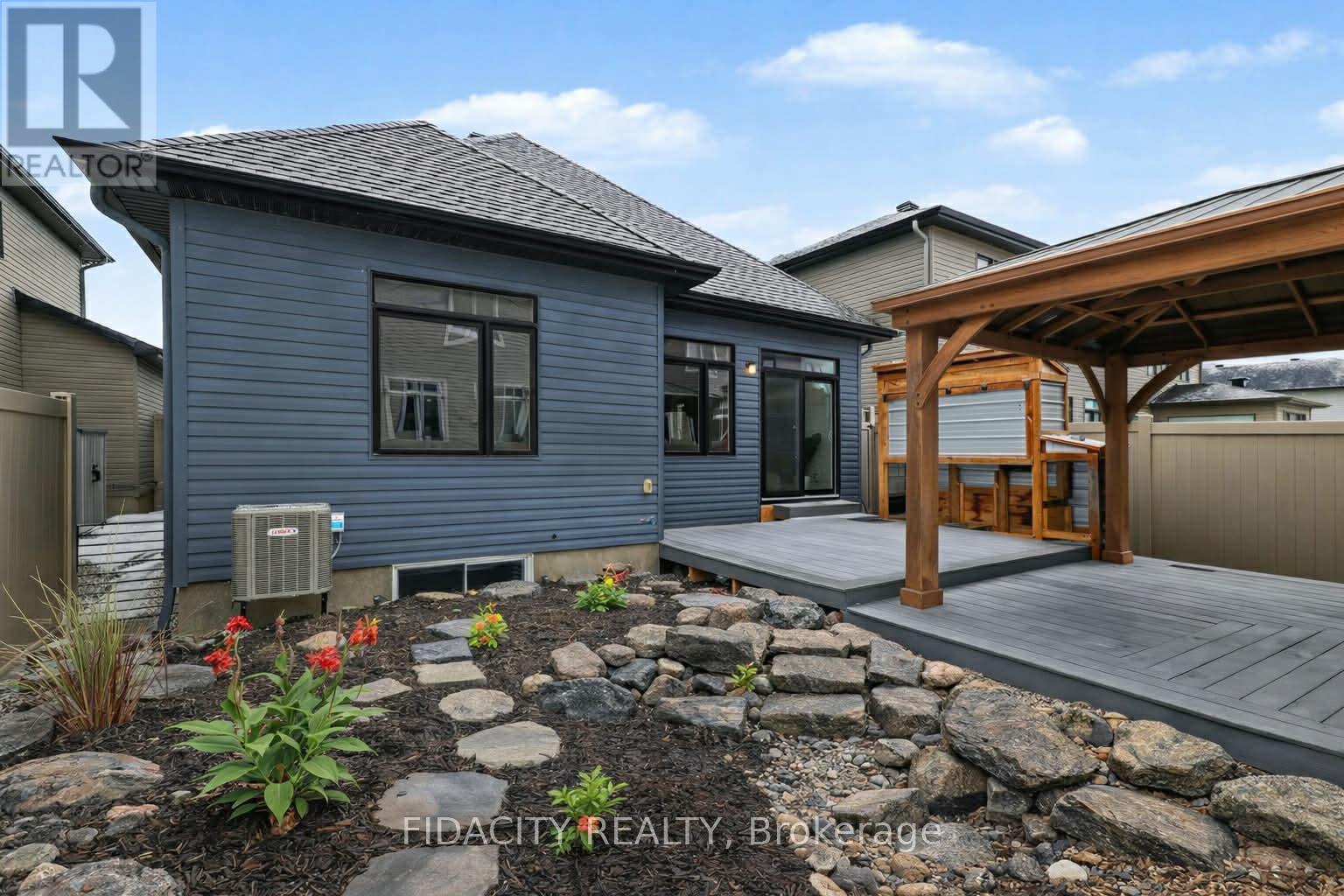 565 Bobolink Ridge, Ottawa, Ontario  K2S 2P4 - Photo 27 - X13438714