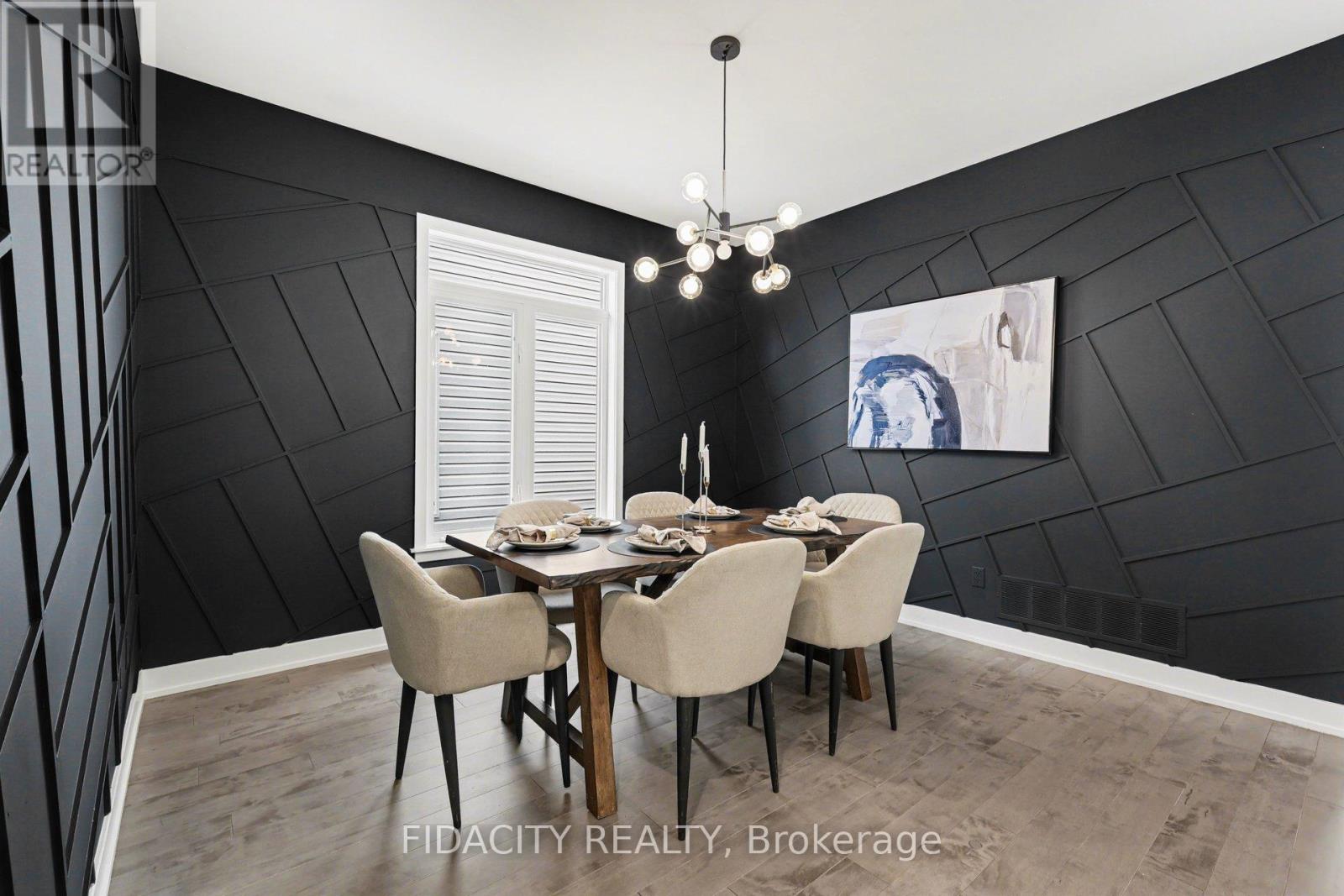 565 Bobolink Ridge, Ottawa, Ontario  K2S 2P4 - Photo 4 - X13438714