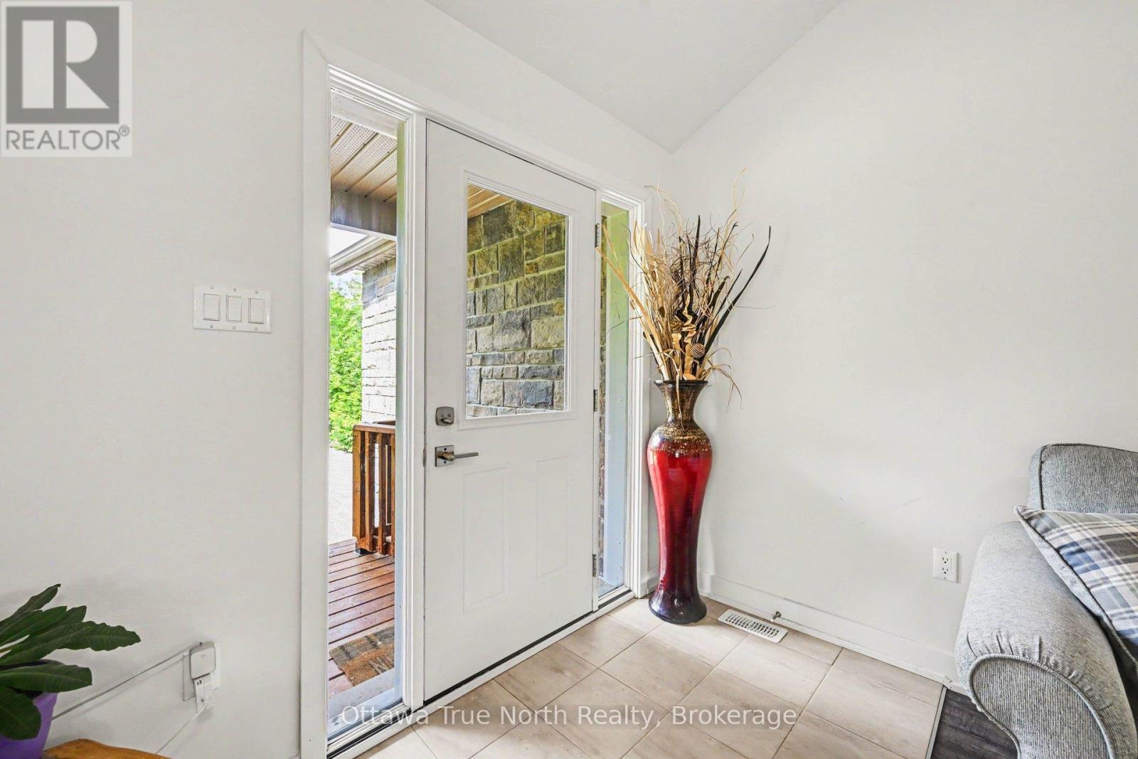 1196 Flat Rapids Road, Mcnab/braeside, Ontario  K7S 3G8 - Photo 4 - X13438776