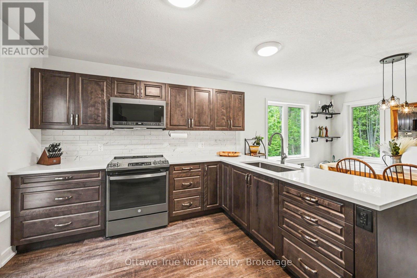 1196 Flat Rapids Road, Mcnab/braeside, Ontario  K7S 3G8 - Photo 8 - X13438776