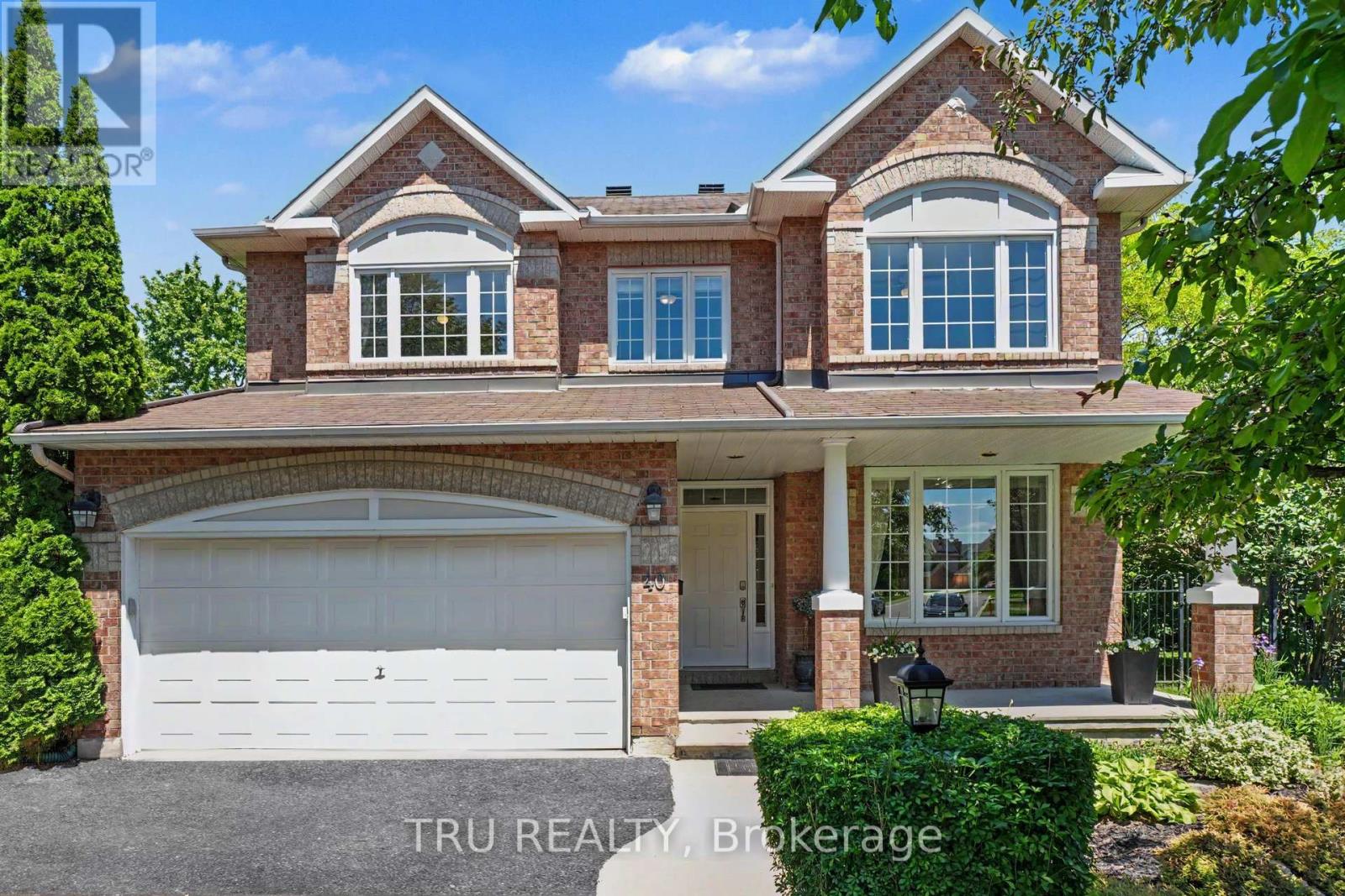 40 CIMARRON CRESCENT, Ottawa, Ontario