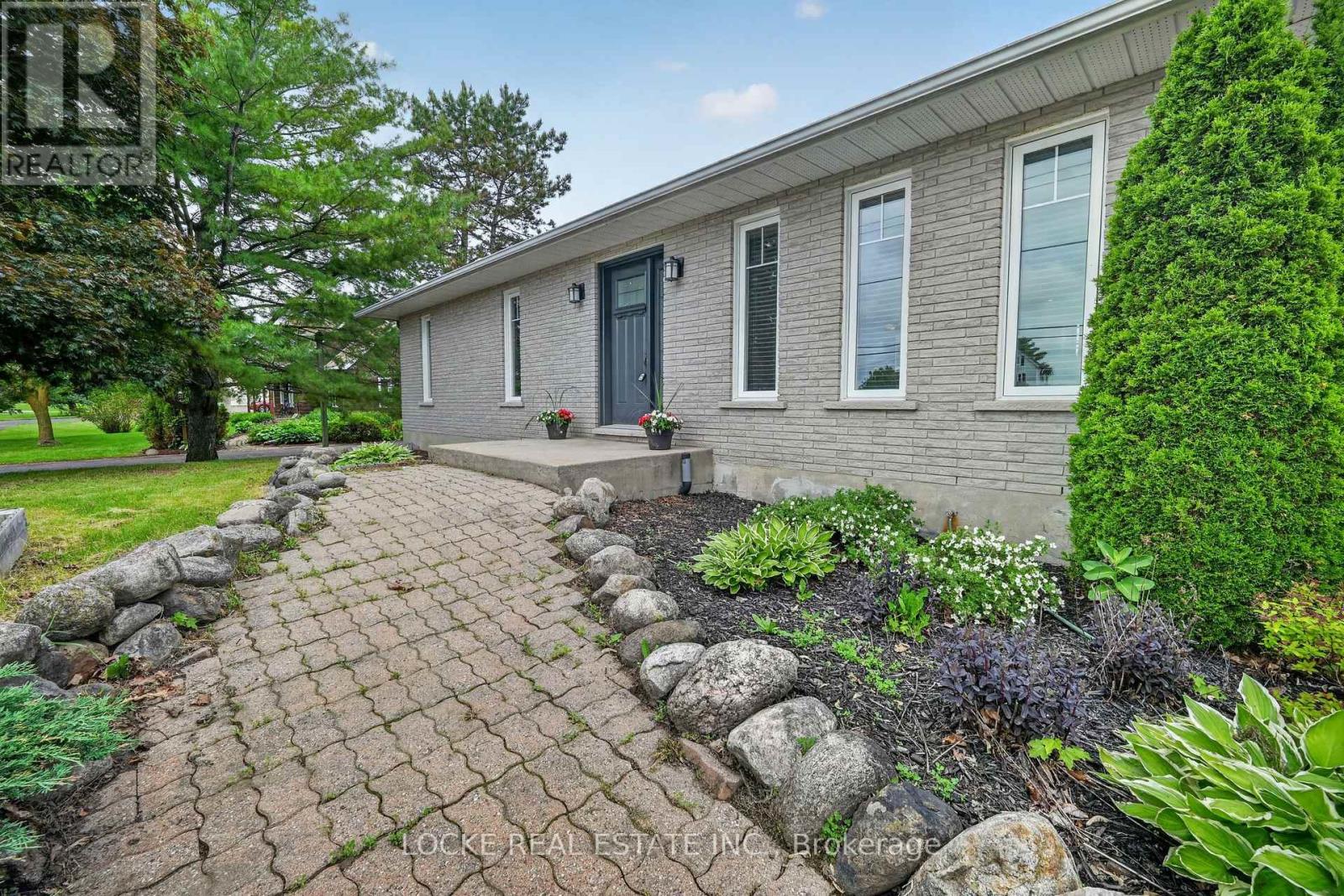 3391 Sarsfield Road, Ottawa, Ontario  K0A 3E0 - Photo 3 - X13439040