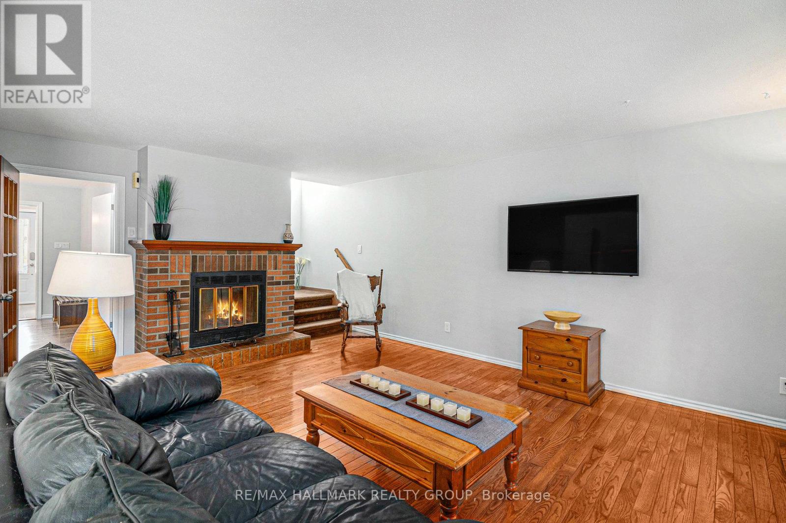 270 Mceachern Crescent, Ottawa, Ontario  K1E 3K5 - Photo 10 - X13439088