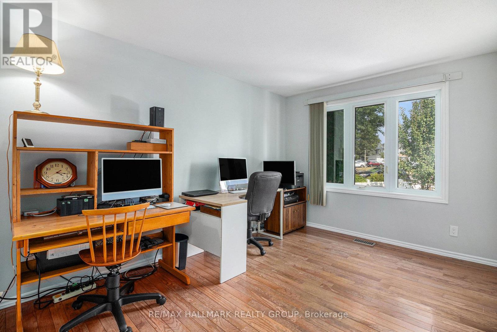 270 Mceachern Crescent, Ottawa, Ontario  K1E 3K5 - Photo 3 - X13439088
