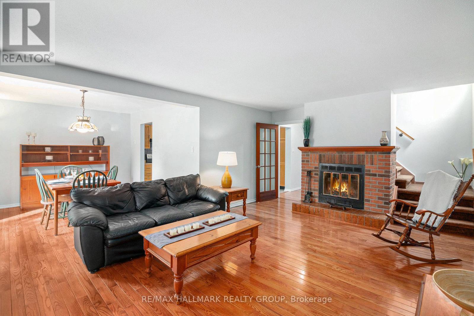 270 Mceachern Crescent, Ottawa, Ontario  K1E 3K5 - Photo 7 - X13439088