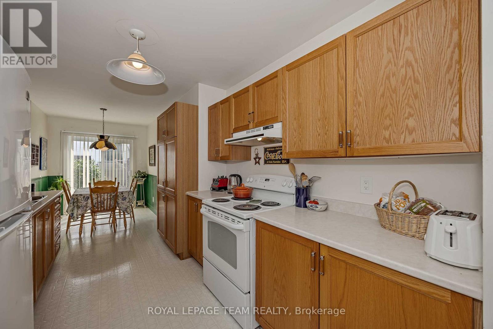 23 Roblyn Way, Ottawa, Ontario  K2G 5Z4 - Photo 14 - X13439234