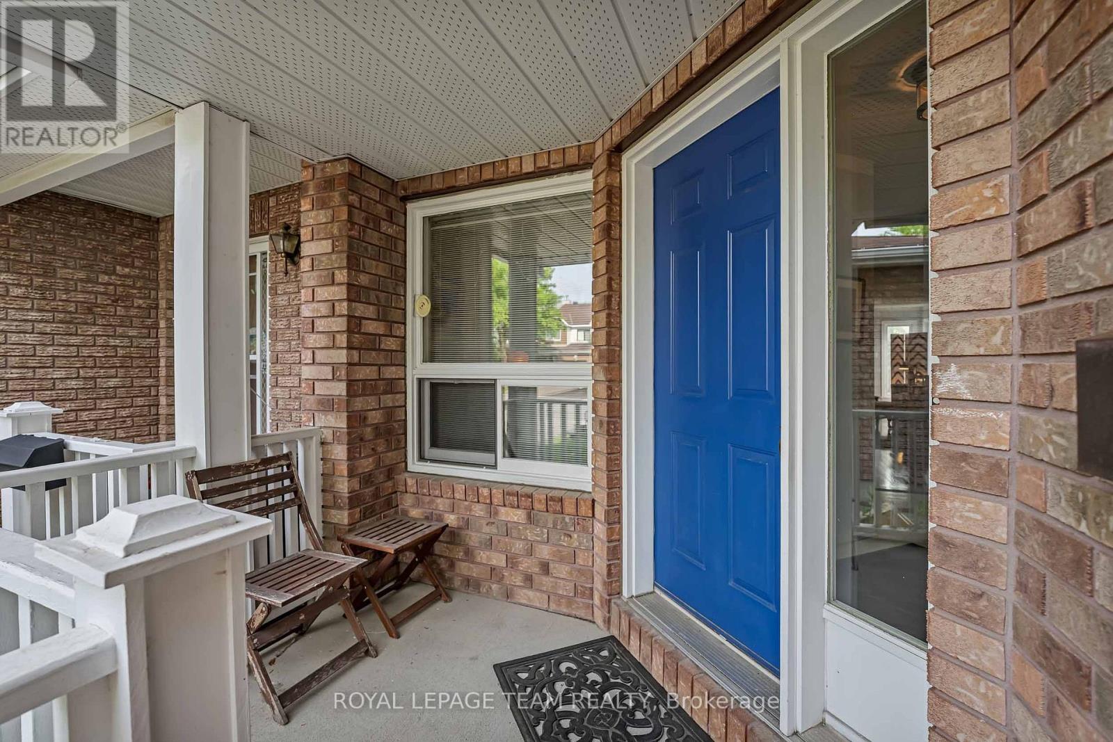 23 Roblyn Way, Ottawa, Ontario  K2G 5Z4 - Photo 4 - X13439234
