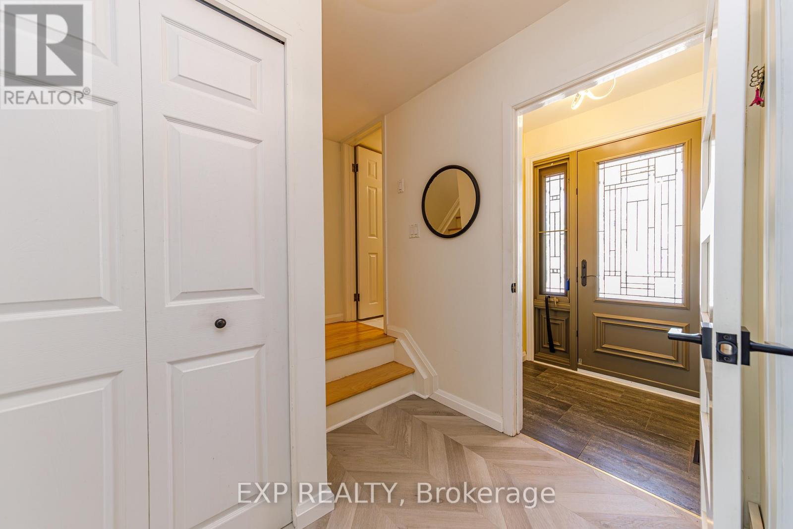 1836 Lorraine Avenue, Ottawa, Ontario  K1H 6Z8 - Photo 3 - X13439302