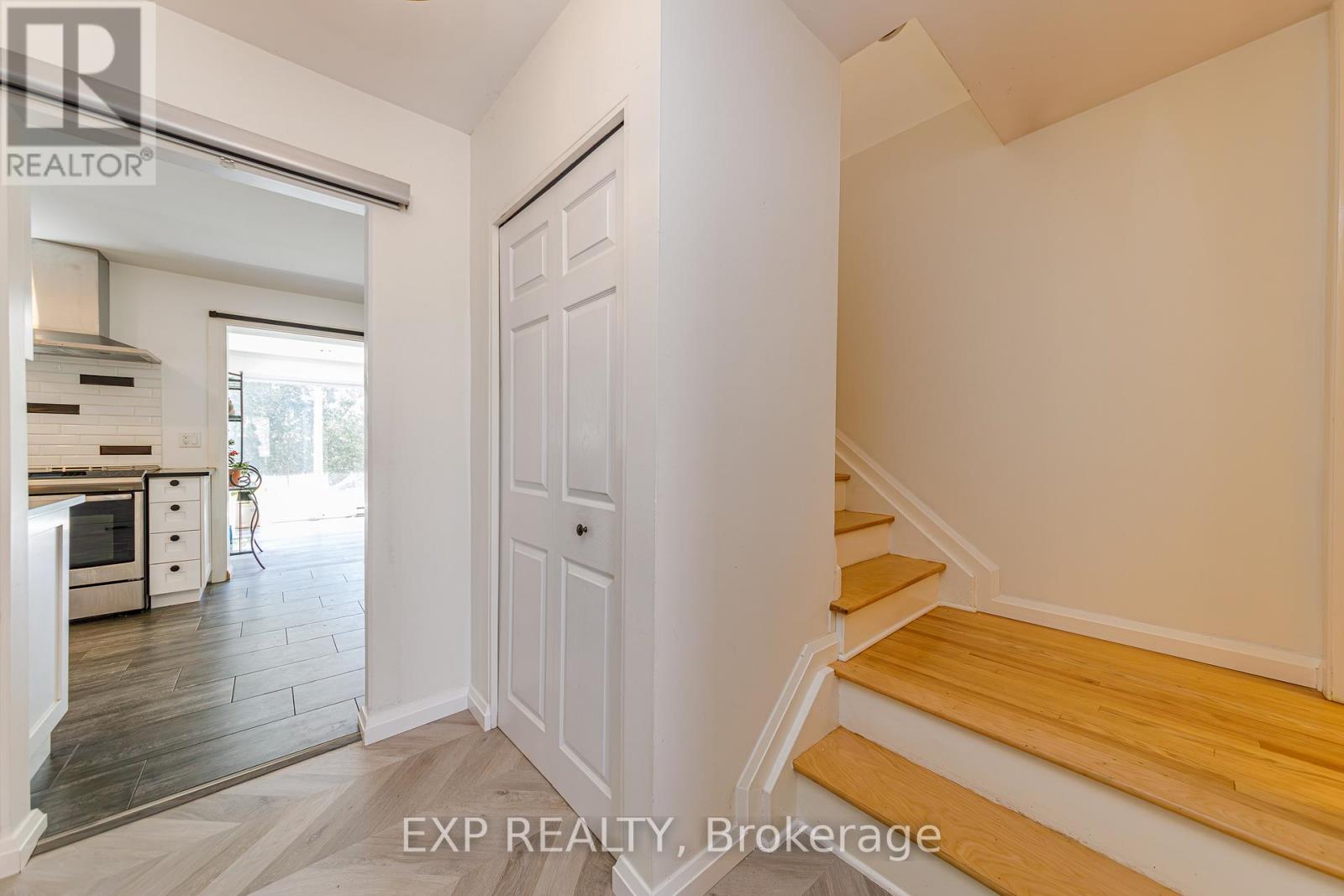 1836 Lorraine Avenue, Ottawa, Ontario  K1H 6Z8 - Photo 4 - X13439302