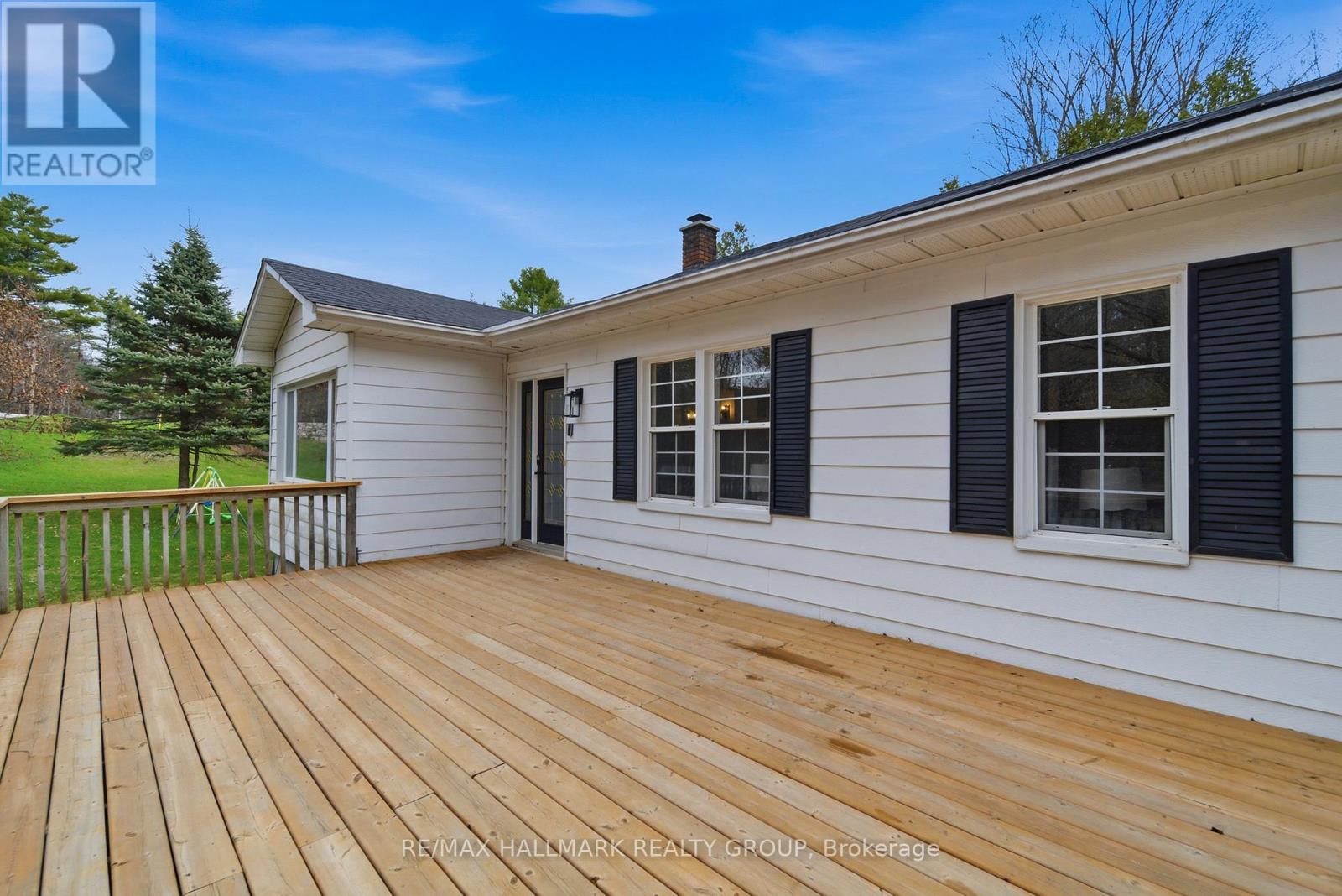17 Kenney Road, Rideau Lakes, Ontario  K0G 1E0 - Photo 3 - X13439356