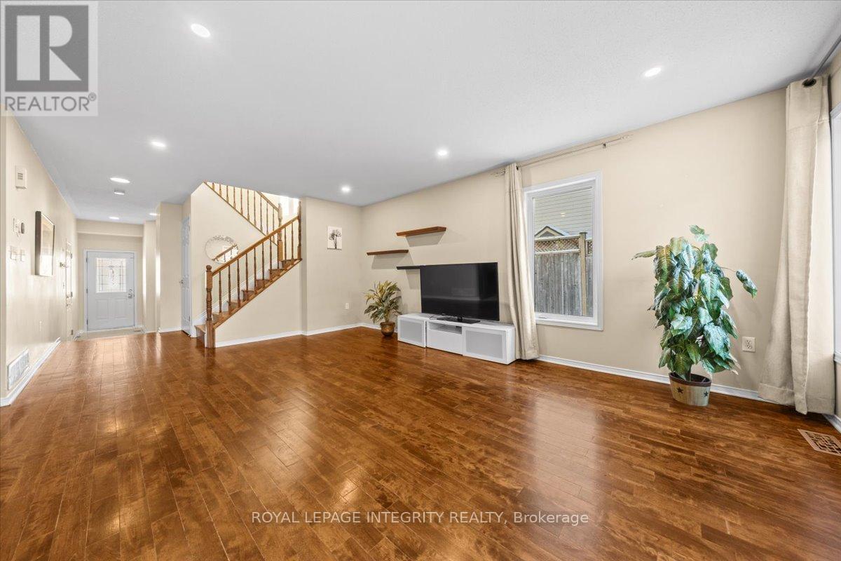 120 Grovemont Drive, Ottawa, Ontario  K2G 6Z4 - Photo 10 - X13439372