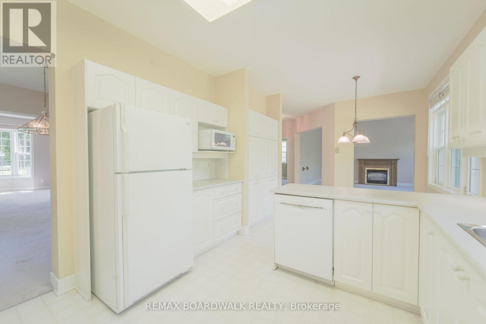 57 Mattawa Crescent, Ottawa, Ontario  K2M 2E8 - Photo 13 - X13439710