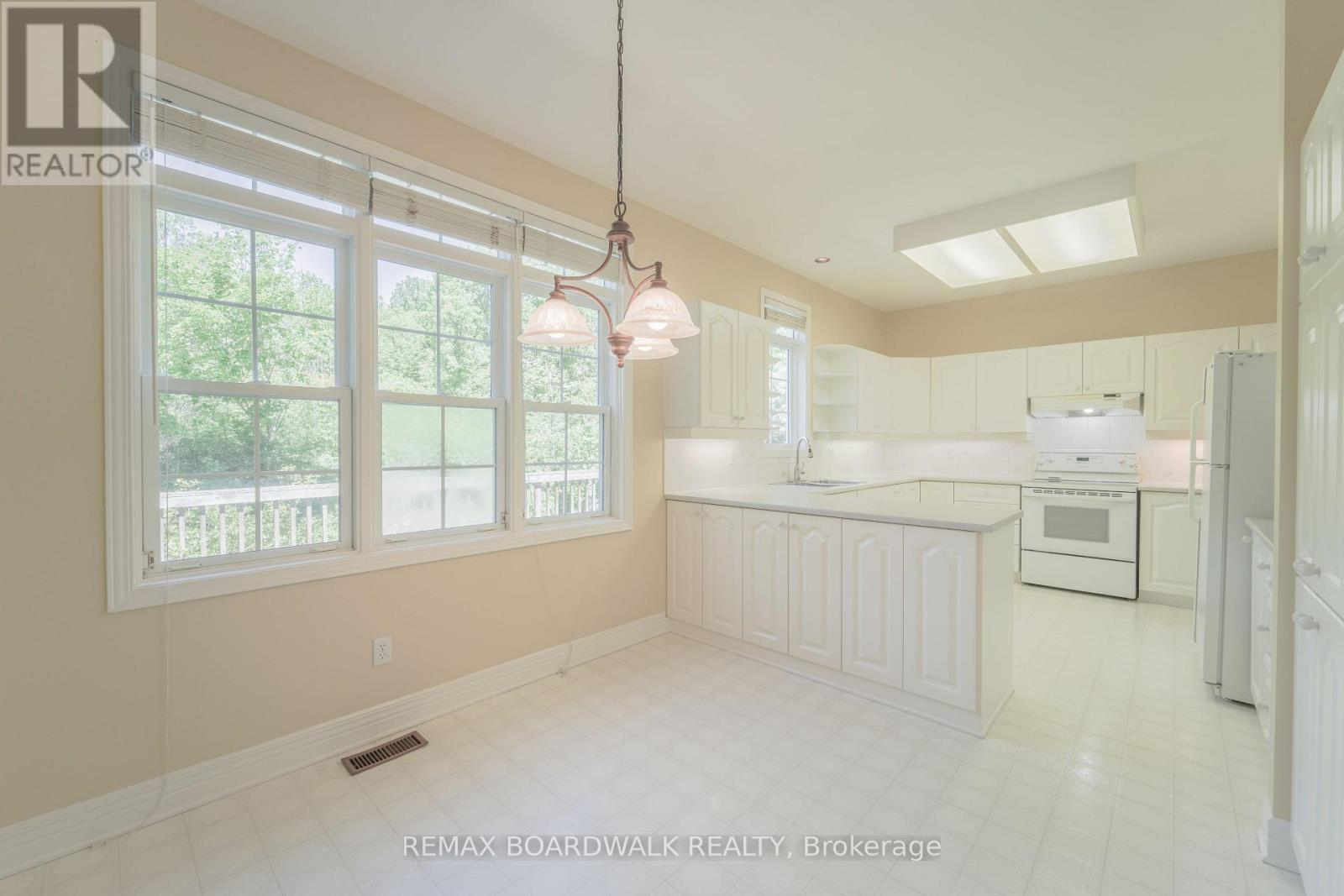 57 Mattawa Crescent, Ottawa, Ontario  K2M 2E8 - Photo 14 - X13439710