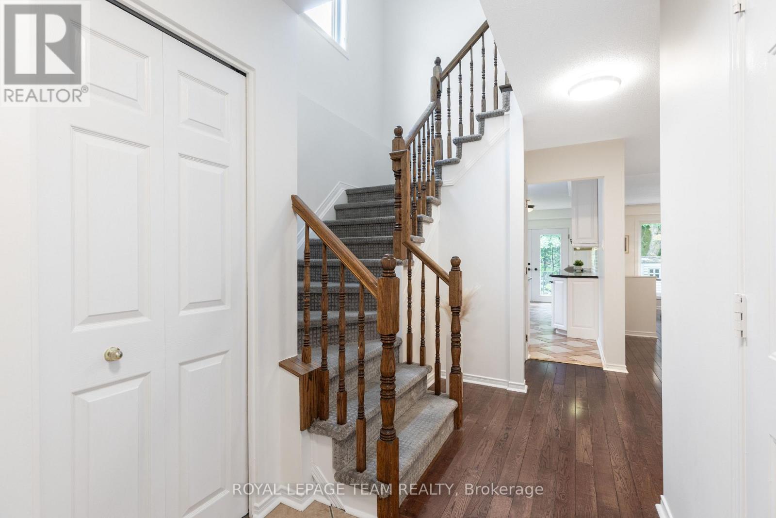 90 Blackdome Crescent, Ottawa, Ontario  K2T 1B1 - Photo 7 - X13439712
