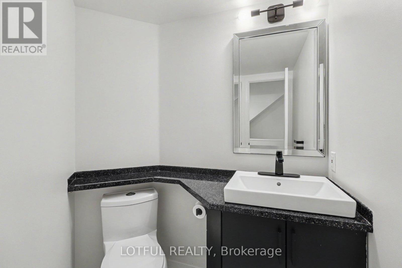 1663 Locksley Lane, Ottawa, Ontario  K1J 1B6 - Photo 8 - X13439722