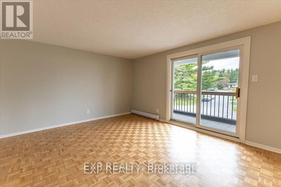 15 Jansen Road, Ottawa, Ontario  K2H 5W6 - Photo 18 - X13439768