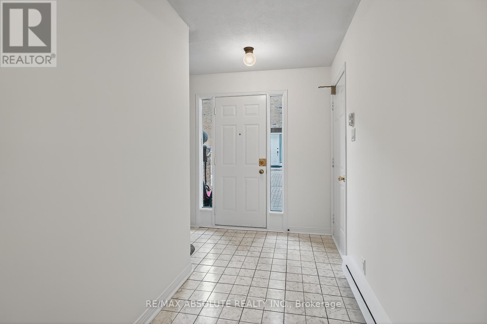 206 Stratas Court, Ottawa, Ontario  K2L 3K5 - Photo 12 - X13440010
