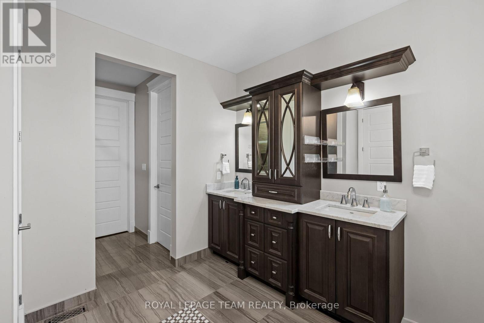 17 Argue Drive, Ottawa, Ontario  K2E 6S2 - Photo 25 - X13440014