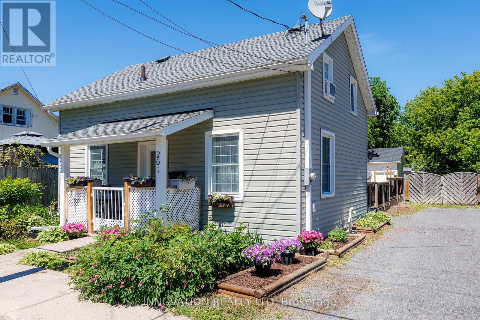 261 St-Paul Street, Carleton Place, Ontario  K7C 3C7 - Photo 1 - X13440102