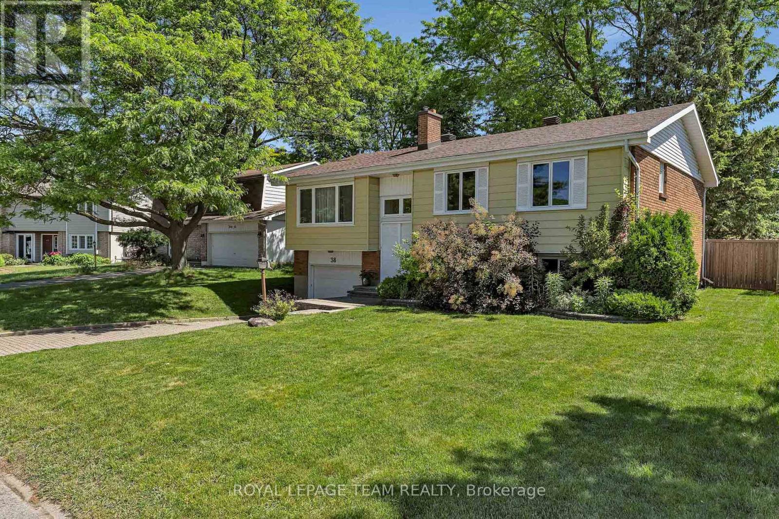 38 Elmbank Crescent, Ottawa, Ontario  K2G 3P6 - Photo 3 - X13440126