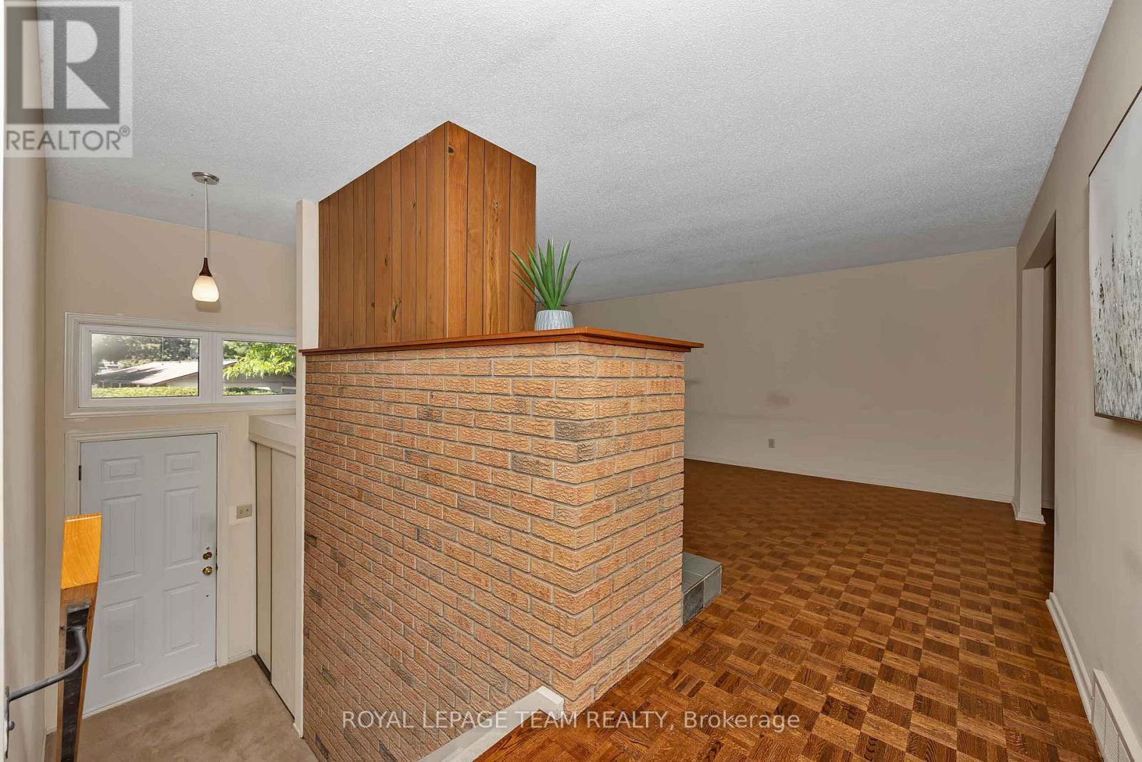 38 Elmbank Crescent, Ottawa, Ontario  K2G 3P6 - Photo 5 - X13440126