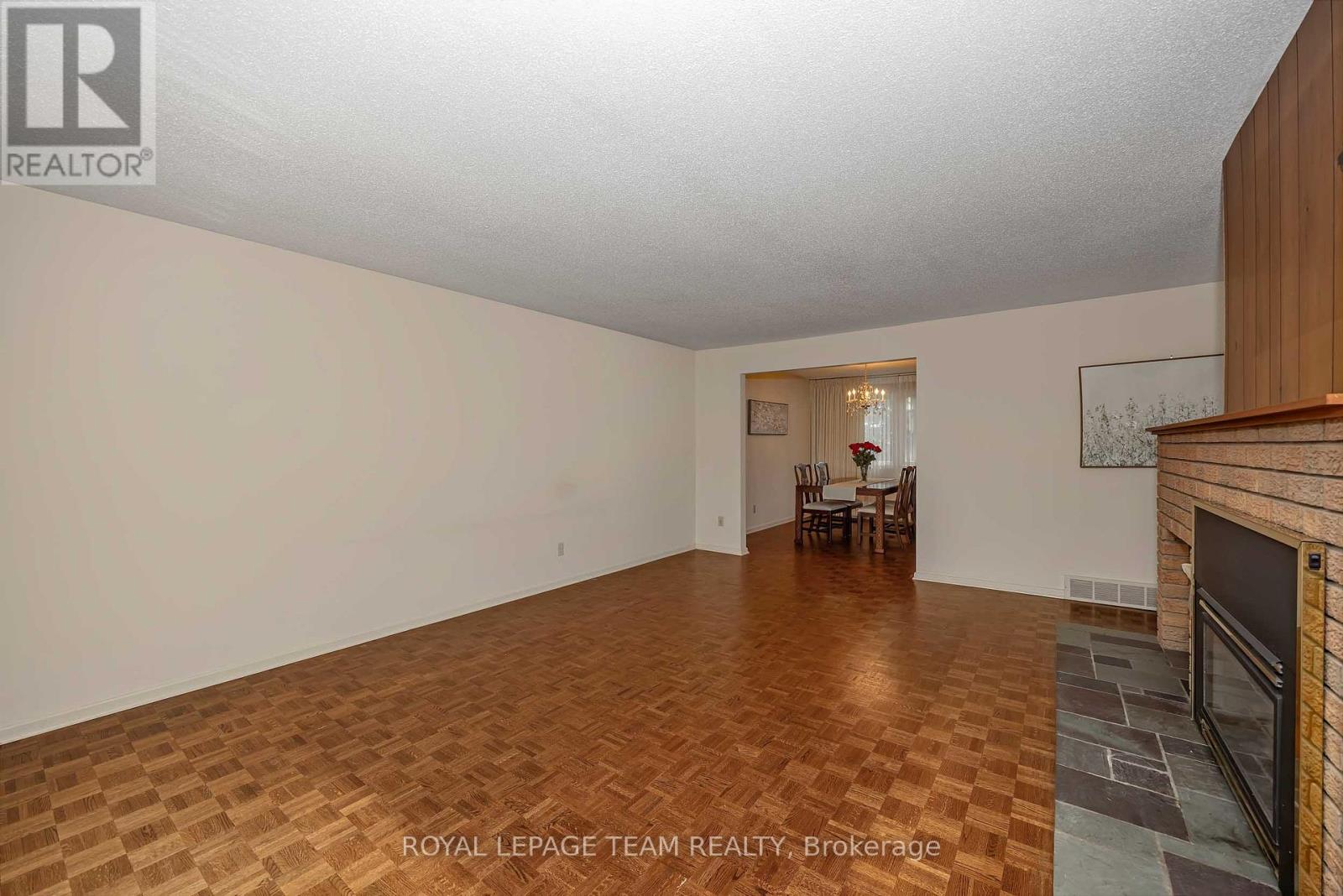 38 Elmbank Crescent, Ottawa, Ontario  K2G 3P6 - Photo 9 - X13440126