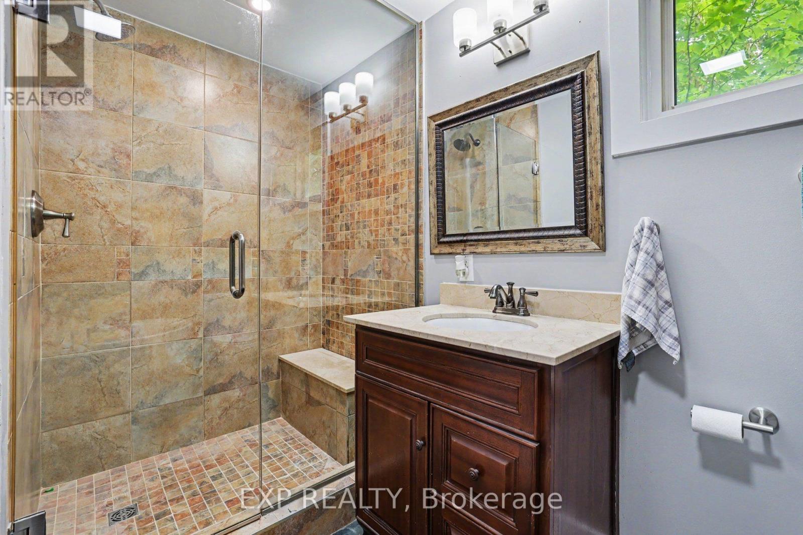 241 Anglehart Avenue, Ottawa, Ontario  K1E 2V7 - Photo 26 - X13440290