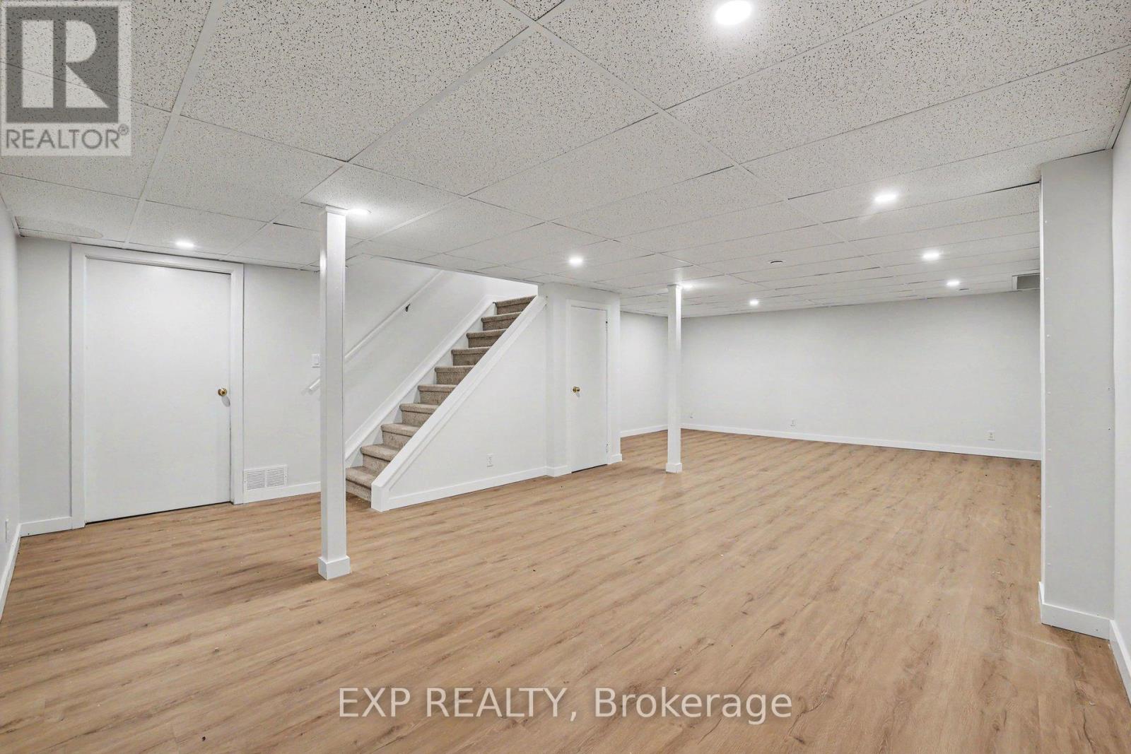 241 Anglehart Avenue, Ottawa, Ontario  K1E 2V7 - Photo 33 - X13440290