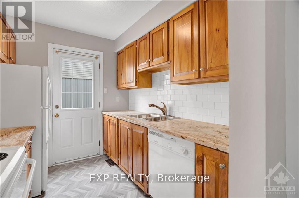 C - 20 Forester Crescent, Ottawa, Ontario  K2H 8X9 - Photo 18 - X13440334