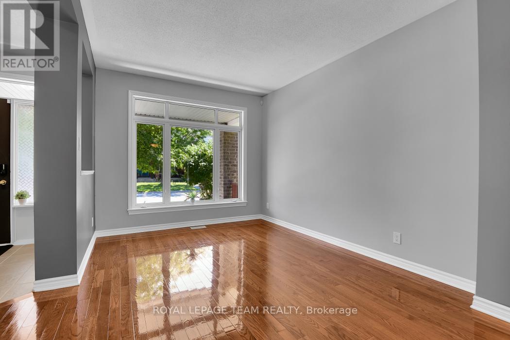 763 Long Point Circle, Ottawa, Ontario  K1T 4H5 - Photo 6 - X13440790
