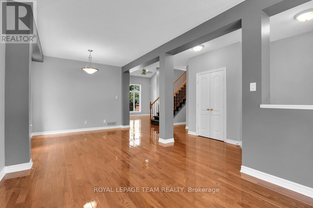 763 Long Point Circle, Ottawa, Ontario  K1T 4H5 - Photo 7 - X13440790