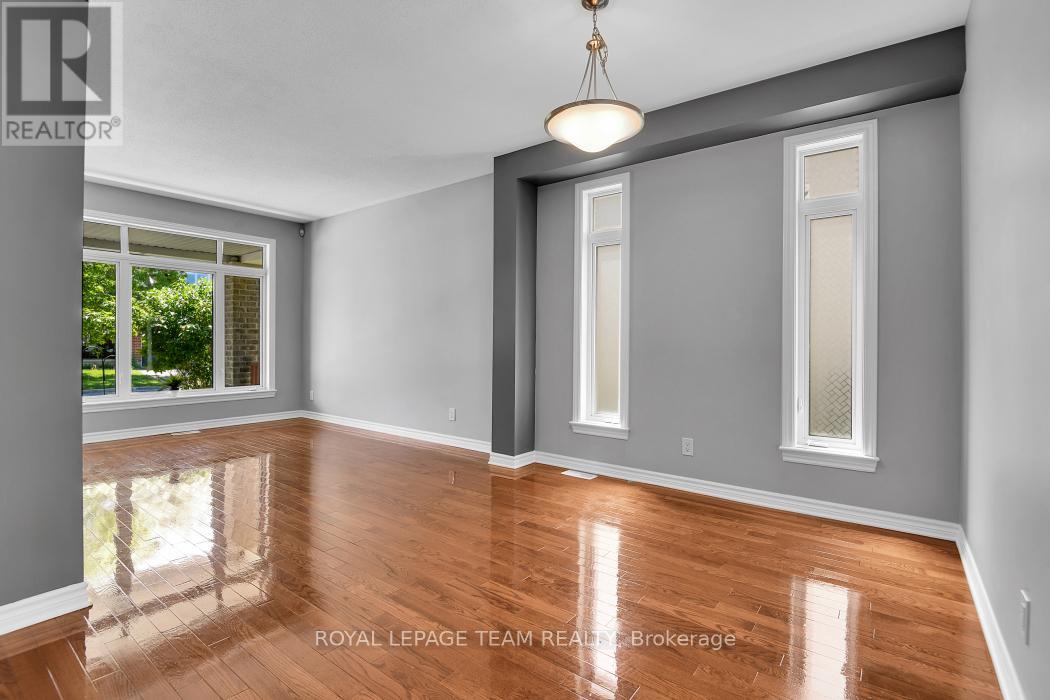 763 Long Point Circle, Ottawa, Ontario  K1T 4H5 - Photo 8 - X13440790
