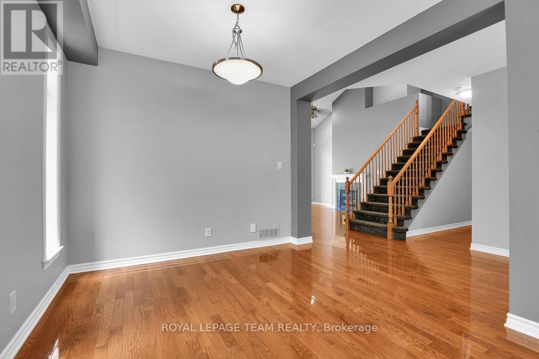 763 Long Point Circle, Ottawa, Ontario  K1T 4H5 - Photo 9 - X13440790