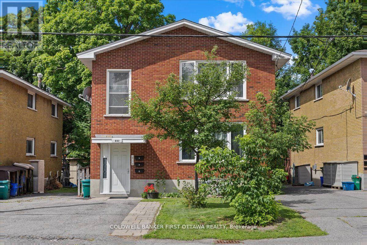 902 Watson Street, Ottawa, Ontario  K2B 6B9 - Photo 1 - X13440814