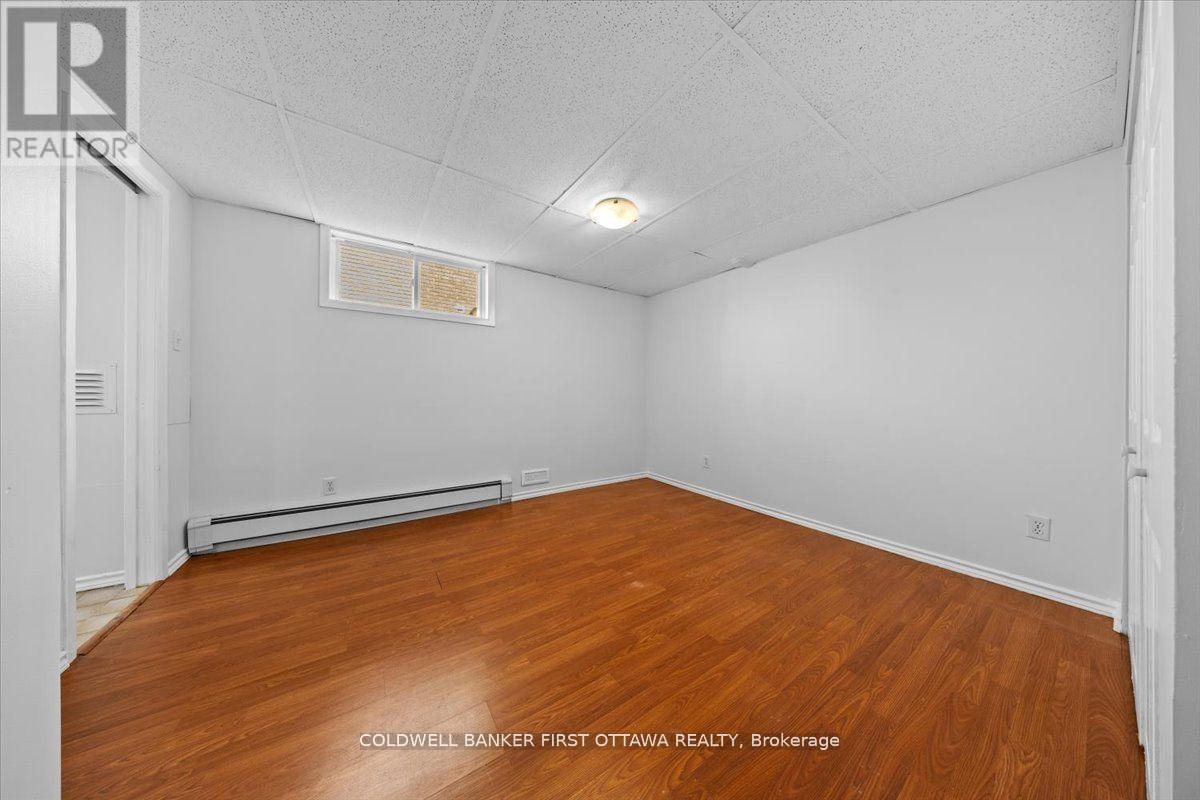 902 Watson Street, Ottawa, Ontario  K2B 6B9 - Photo 21 - X13440814