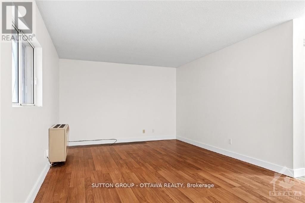 244 Westhaven Crescent, Ottawa, Ontario  K1Z 7G3 - Photo 2 - X13440880