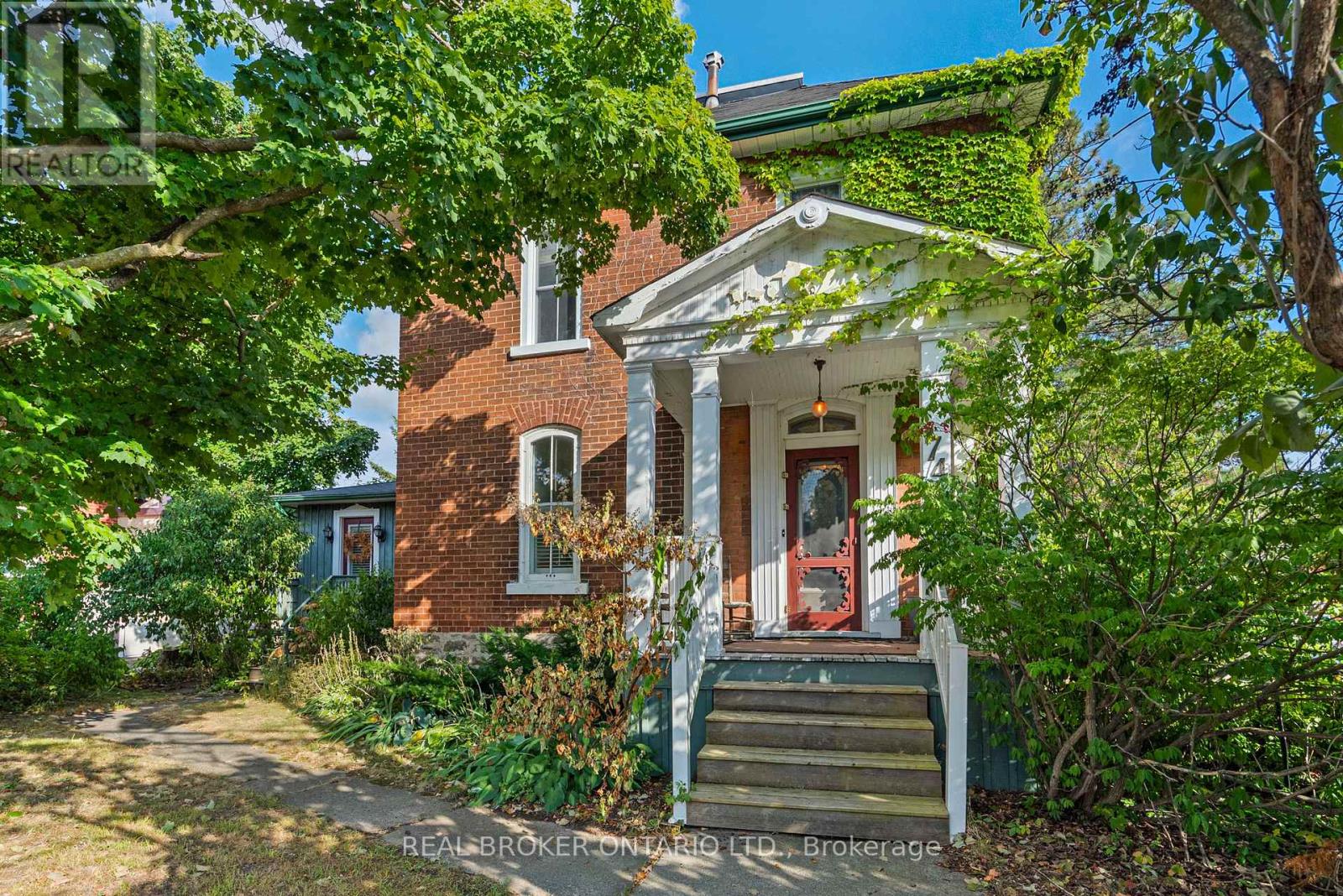 74 Lake Avenue W, Carleton Place, Ontario  K7C 1L6 - Photo 1 - X13440954