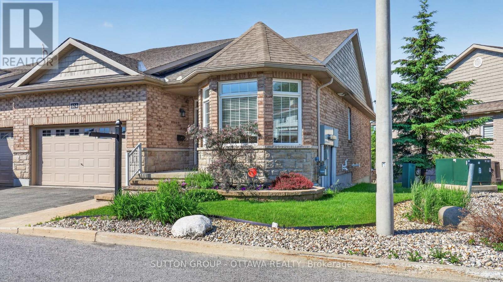 104 Passageway Private, Ottawa, Ontario  K2M 1H6 - Photo 1 - X13440968