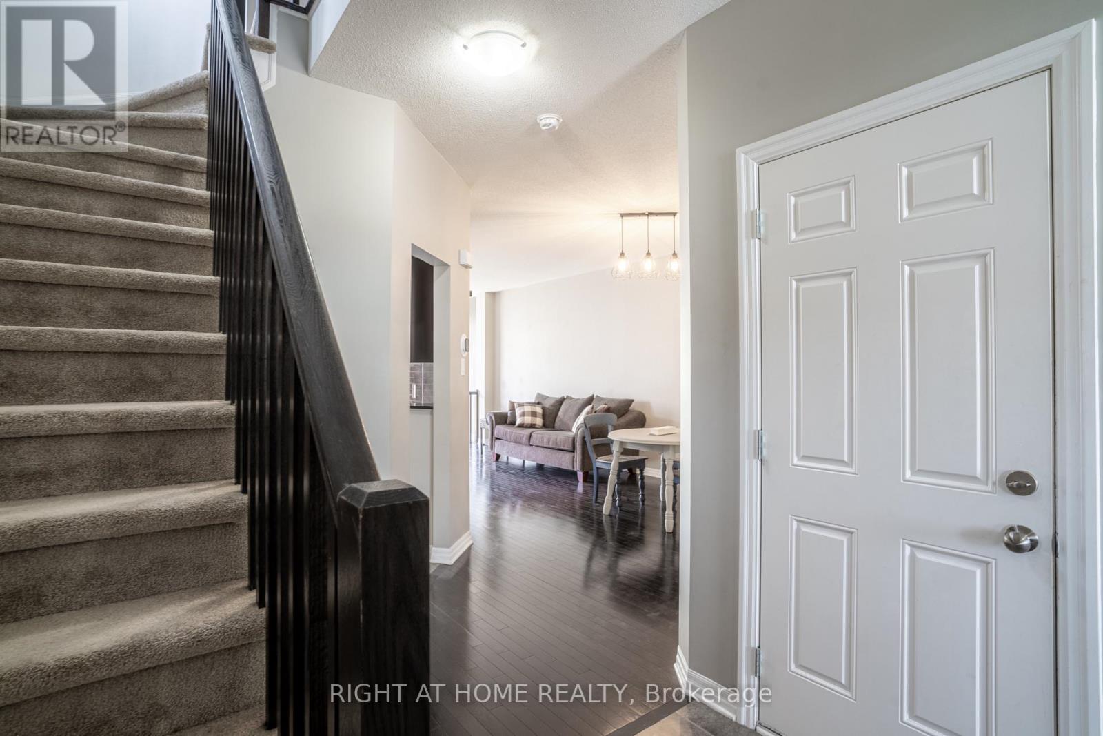 712 Brian Good Avenue, Ottawa, Ontario  K4M 0C1 - Photo 3 - X13441042