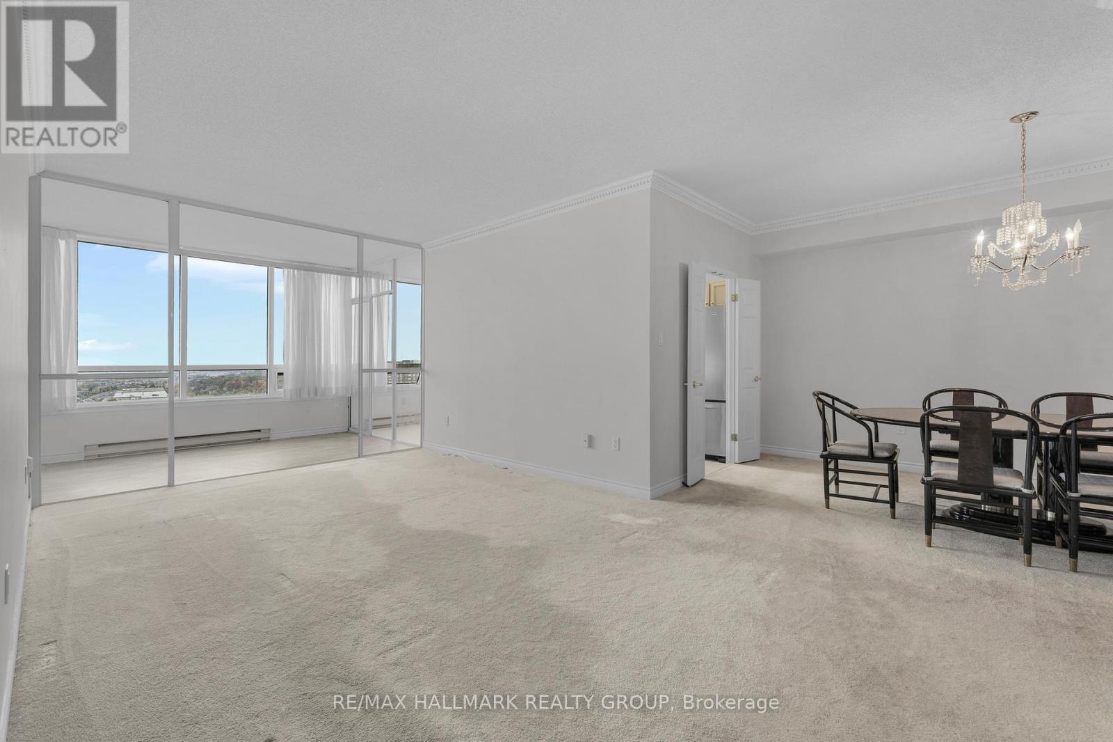 2204 - 1480 Riverside Drive, Ottawa, Ontario  K1G 5H2 - Photo 5 - X13441152