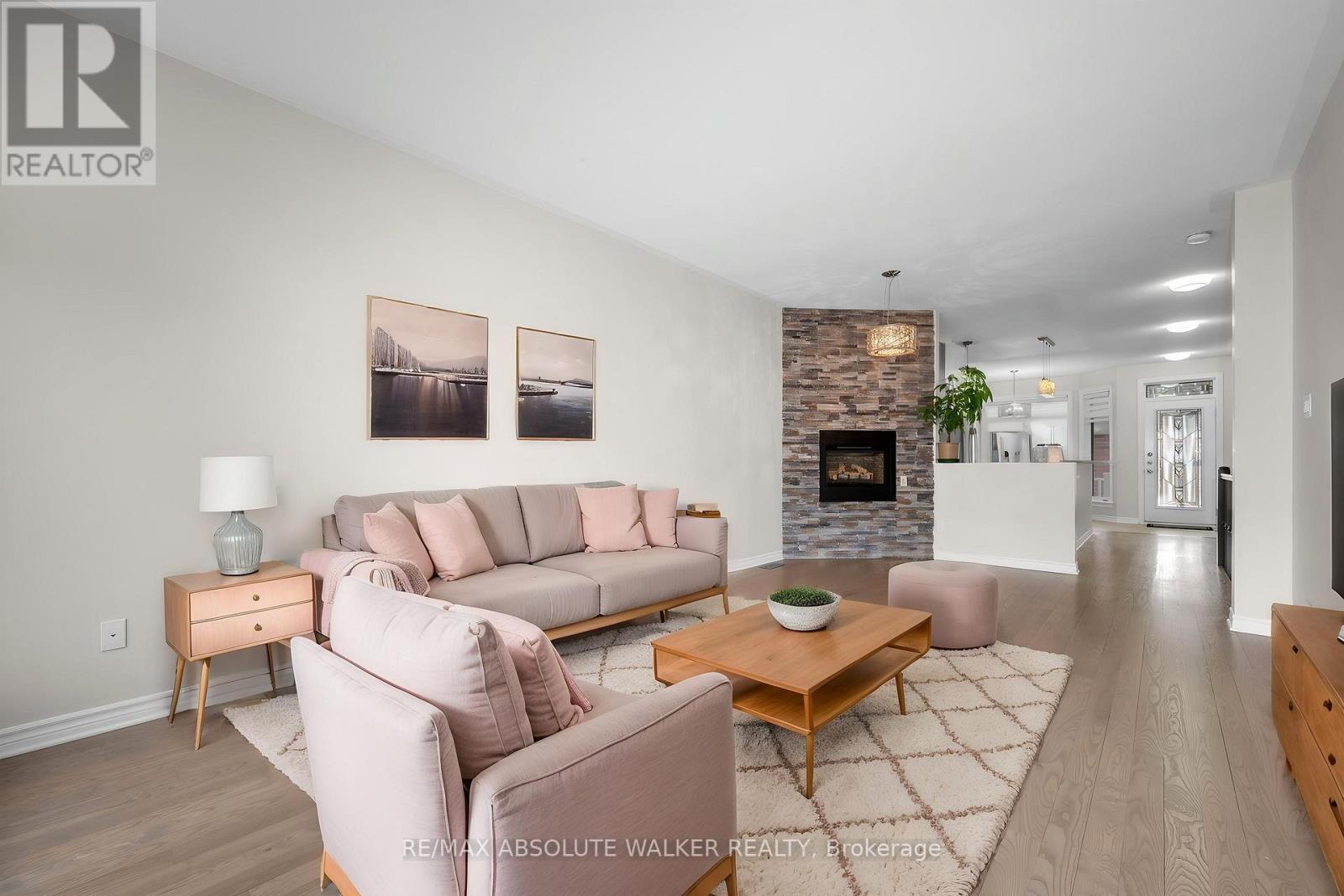 261 Bulrush Crescent, Ottawa, Ontario  K1T 0E5 - Photo 4 - X13441246