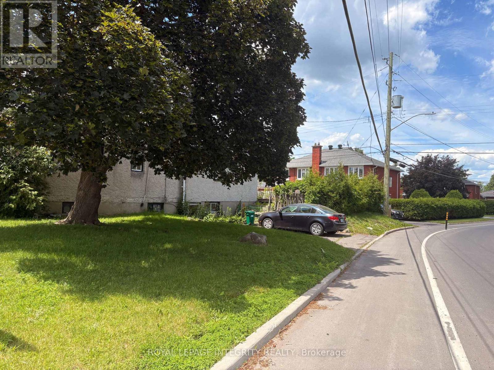 1085 Richard Avenue, Ottawa, Ontario  K1H 8C3 - Photo 3 - X13441258