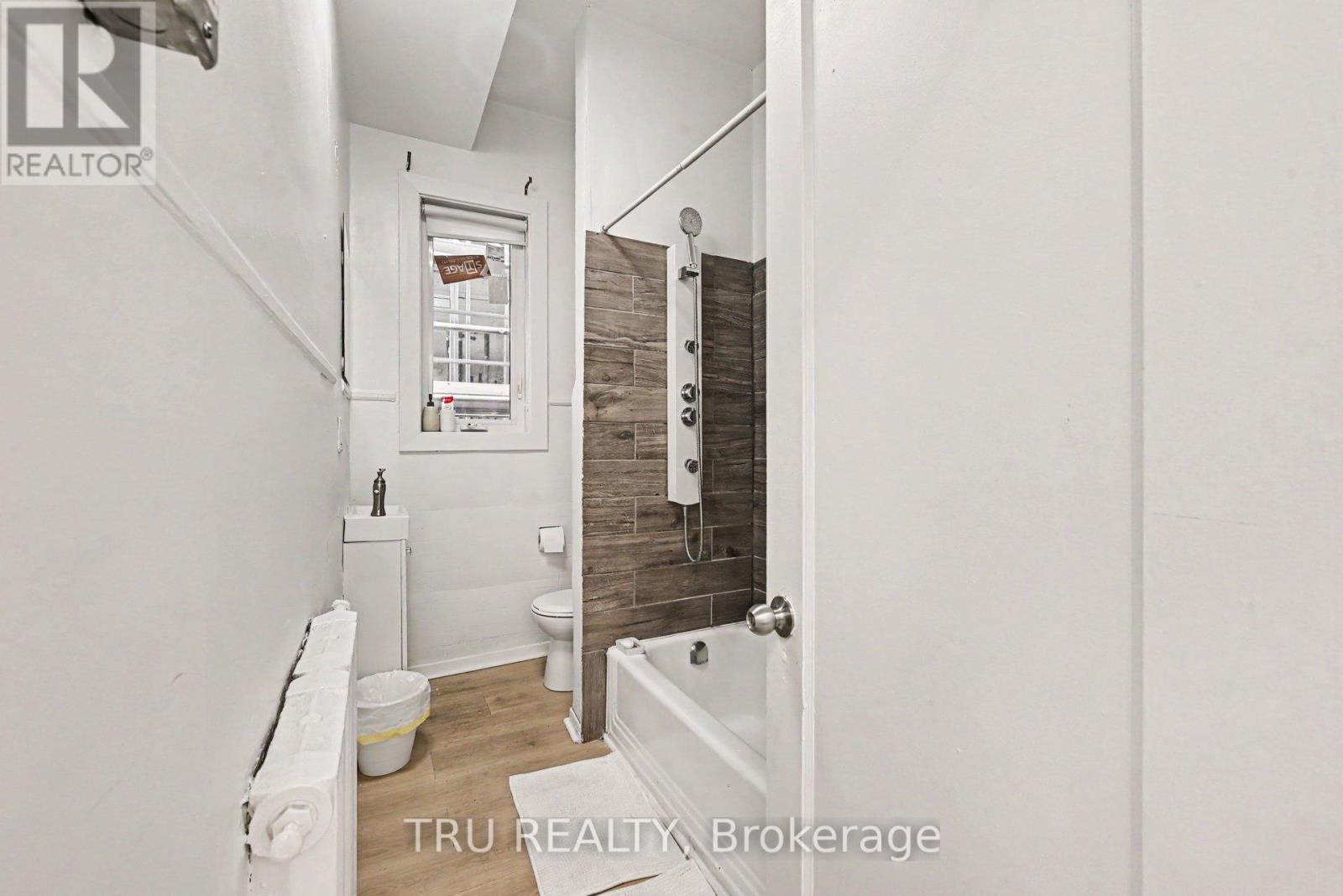 351 Friel Street, Ottawa, Ontario  K1N 7W7 - Photo 11 - X13441322