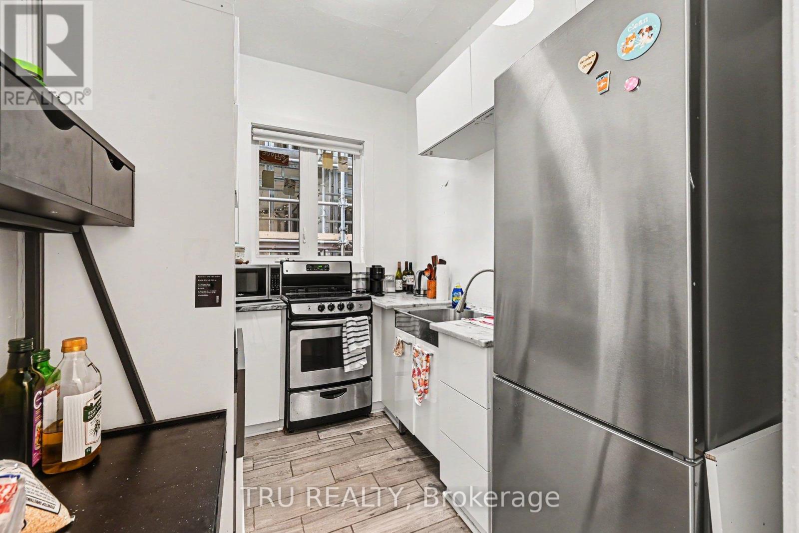 351 Friel Street, Ottawa, Ontario  K1N 7W7 - Photo 8 - X13441322
