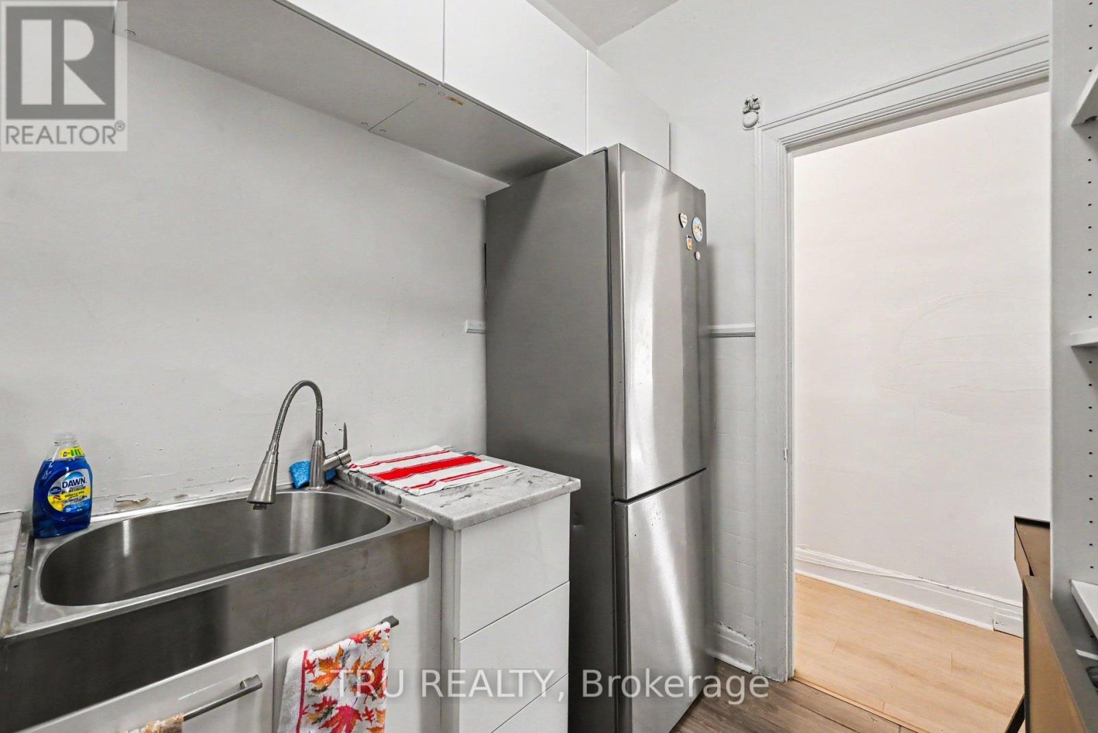 351 Friel Street, Ottawa, Ontario  K1N 7W7 - Photo 9 - X13441322